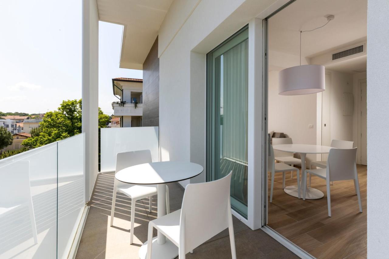 The Palm Riccione Exterior foto